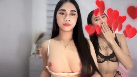 Snapshot of expensivets_chloe chatting on 01/11/26, 10:04 chloee online show from 01/11/26, 10:04