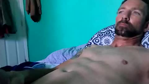 Snapshot of experttreecompany chatting on 02/25/26, 08:40 experttreecompany online show from 02/25/26, 08:40