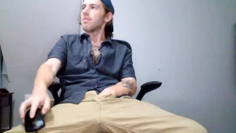 Snapshot of explosive_andyy chatting on 06/29/26, 06:30 Explosivee andyy online show from 06/29/26, 06:30