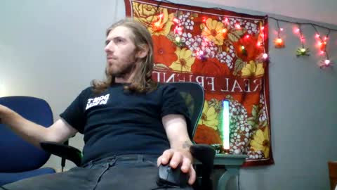 Snapshot of explosive_andyy chatting on 07/16/26, 06:30 Explosivee andyy online show from 07/16/26, 06:30