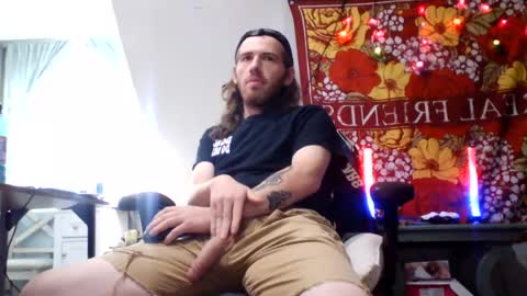 Snapshot of explosive_andyy chatting on 07/19/26, 05:16 Explosivee andyy online show from 07/19/26, 05:16