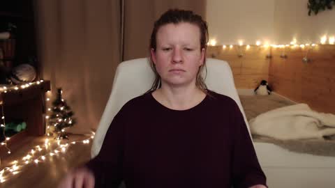 Crystal online show from 12/19/24, 12:24