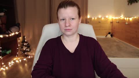 Crystal online show from 01/01/25, 12:32