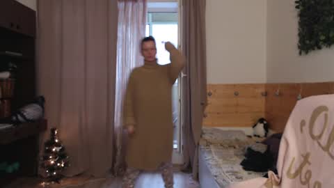 Crystal online show from 01/11/25, 07:49