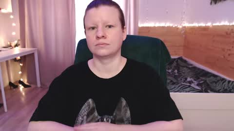 Crystal online show from 05/02/26, 05:29