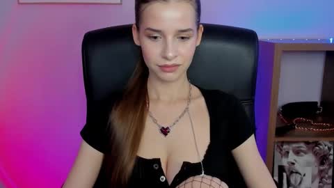 Maya online show from 10/29/25, 07:32