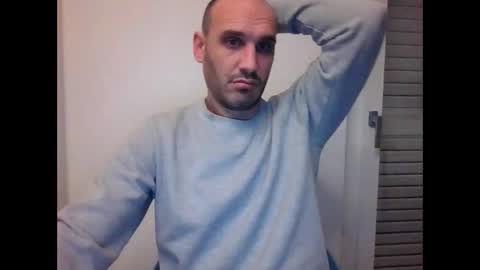 Snapshot of extr0 chatting on 02/07/26, 10:35 Extro online show from 02/07/26, 10:35