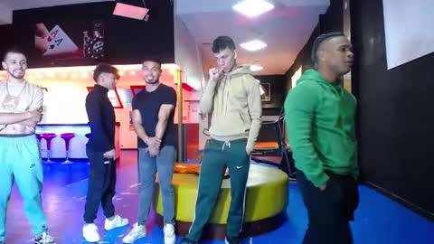 Snapshot of extrangers chatting on 02/26/25, 12:14 extrangers online show from 02/26/25, 12:14