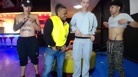 Snapshot of extrangers chatting on 02/27/25, 12:13 extrangers online show from 02/27/25, 12:13