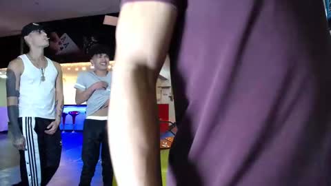 Snapshot of extrangers chatting on 03/08/25, 12:09 extrangers online show from 03/08/25, 12:09