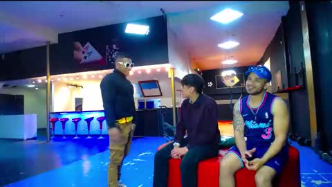 Snapshot of extrangers chatting on 09/26/25, 11:36 extrangers online show from 09/26/25, 11:36