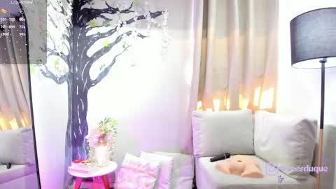     online show from 05/04/26, 07:32