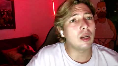 Snapshot of eyesgreenman chatting on 10/09/25, 03:37 eyesgreenman online show from 10/09/25, 03:37