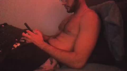 Snapshot of eyesonmichaza chatting on 01/18/26, 08:40 MichazaXO online show from 01/18/26, 08:40