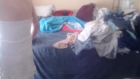 Snapshot of eyeswall0w chatting on 09/27/25, 02:55 eyeswall0w online show from 09/27/25, 02:55