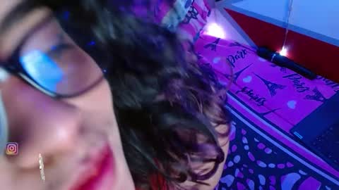 Nadia online show from 12/20/24, 10:32