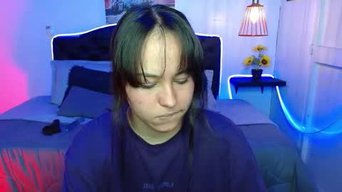 eymmy_24 online show from 10/12/25, 11:37