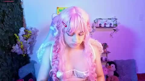 eymmy_24 online show from 02/15/26, 07:51