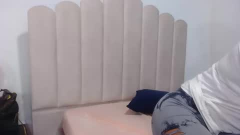 eymytastty online show from 11/13/25, 08:41