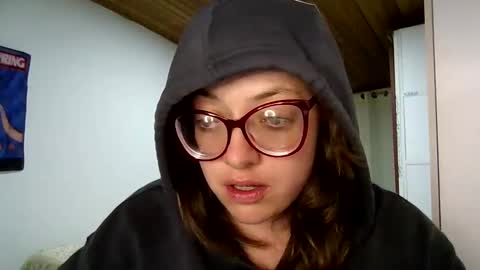 Snapshot of ezlngirl chatting on 01/03/25, 02:21 Aimee online show from 01/03/25, 02:21