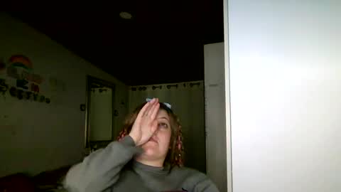 Snapshot of ezlngirl chatting on 09/30/25, 03:55 Aimee online show from 09/30/25, 03:55