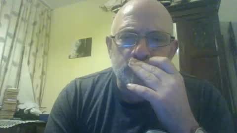 Snapshot of f1zzeek chatting on 05/03/26, 11:55 f1zzeek online show from 05/03/26, 11:55