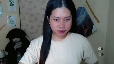 Snapshot of f3ckdollucy chatting on 03/07/25, 02:12 yanna online show from 03/07/25, 02:12