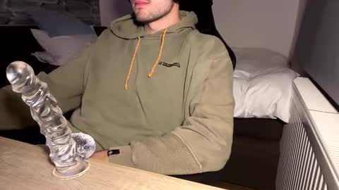 Call me bitch online show from 12/05/24, 07:49