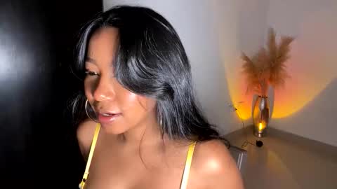 Snapshot of fabianna_laraa chatting on 02/11/26, 06:24 Thianna online show from 02/11/26, 06:24