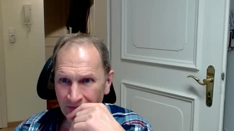 Snapshot of fabiansoohot chatting on 06/04/26, 09:43 Fabian online show from 06/04/26, 09:43