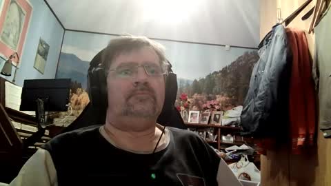 Snapshot of fabius2673 chatting on 05/19/26, 06:53 Fabius online show from 05/19/26, 06:53