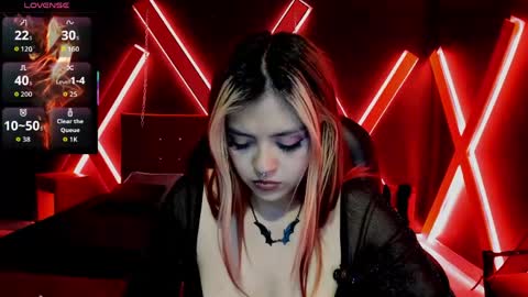 Snapshot of fabzy_fab chatting on 04/24/26, 12:07 fabzy online show from 04/24/26, 12:07