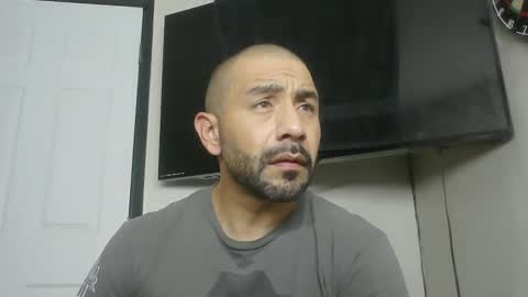 Mark online show from 11/25/25, 08:14