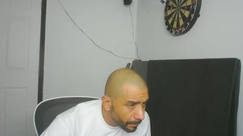 Snapshot of faded805 chatting on 06/11/26, 08:34 Mark online show from 06/11/26, 08:34