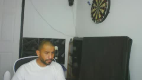 Snapshot of faded805 chatting on 06/17/26, 07:22 Mark online show from 06/17/26, 07:22