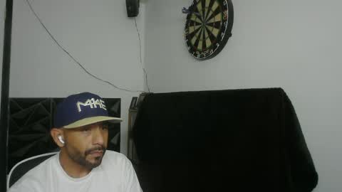 Snapshot of faded805 chatting on 06/22/26, 07:38 Mark online show from 06/22/26, 07:38