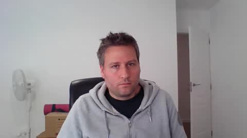 Snapshot of faer_087 chatting on 11/03/25, 09:21 faer_087 online show from 11/03/25, 09:21