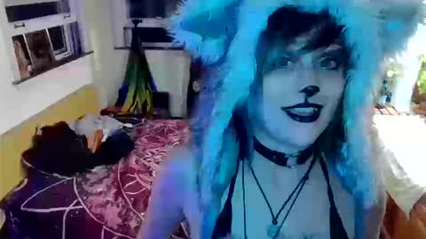 Snapshot of faewildflower chatting on 10/13/25, 05:18 faewildflower online show from 10/13/25, 05:18