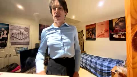 Snapshot of fagboysissy chatting on 11/17/25, 11:21 fagboysissy online show from 11/17/25, 11:21