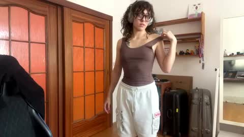 Loly online show from 05/02/26, 11:37