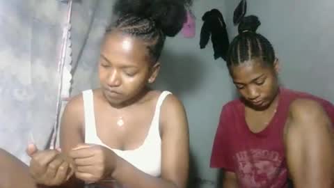 faiqua95 online show from 03/19/26, 03:16