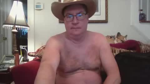 Snapshot of fairmount31 chatting on 01/11/26, 12:32 fairmount31 online show from 01/11/26, 12:32