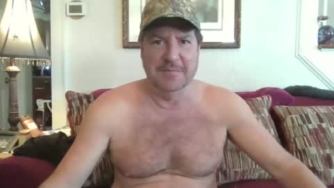 Snapshot of fairmount31 chatting on 02/02/26, 01:54 fairmount31 online show from 02/02/26, 01:54