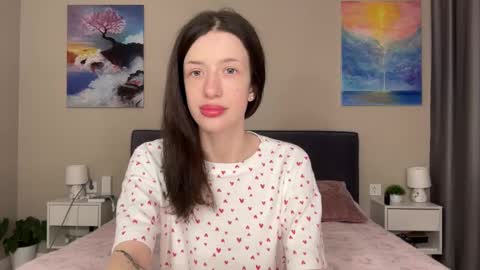 Snapshot of fairy_bloomix chatting on 02/18/25, 10:49 Bloom online show from 02/18/25, 10:49