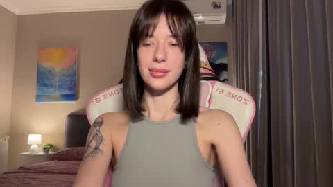 Snapshot of fairy_bloomix chatting on 10/02/25, 01:18 Bloom online show from 10/02/25, 01:18