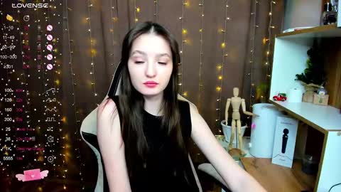 Snapshot of fairy_m00n chatting on 12/30/24, 03:13 Kate online show from 12/30/24, 03:13