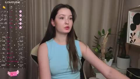 Snapshot of fairy_m00n chatting on 10/01/25, 04:02 Kate online show from 10/01/25, 04:02