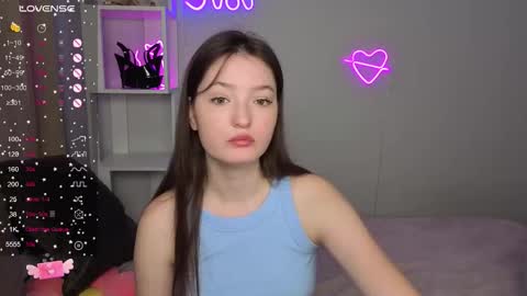 Snapshot of fairy_m00n chatting on 10/14/25, 06:47 Kate online show from 10/14/25, 06:47