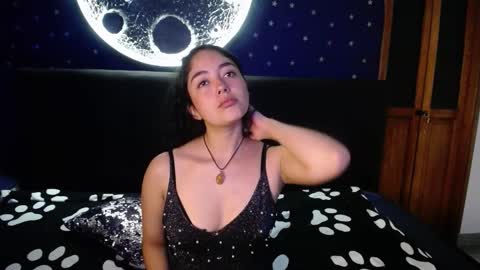 Snapshot of fairy_marie12 chatting on 11/04/25, 11:37 Marie online show from 11/04/25, 11:37