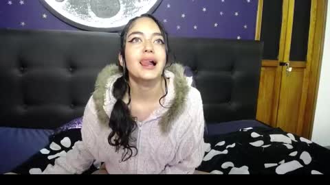 Snapshot of fairy_marie12 chatting on 11/15/25, 05:49 Marie online show from 11/15/25, 05:49